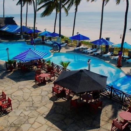 Sai Rock Beach Hotel & Spa Bamburi Bagian luar foto