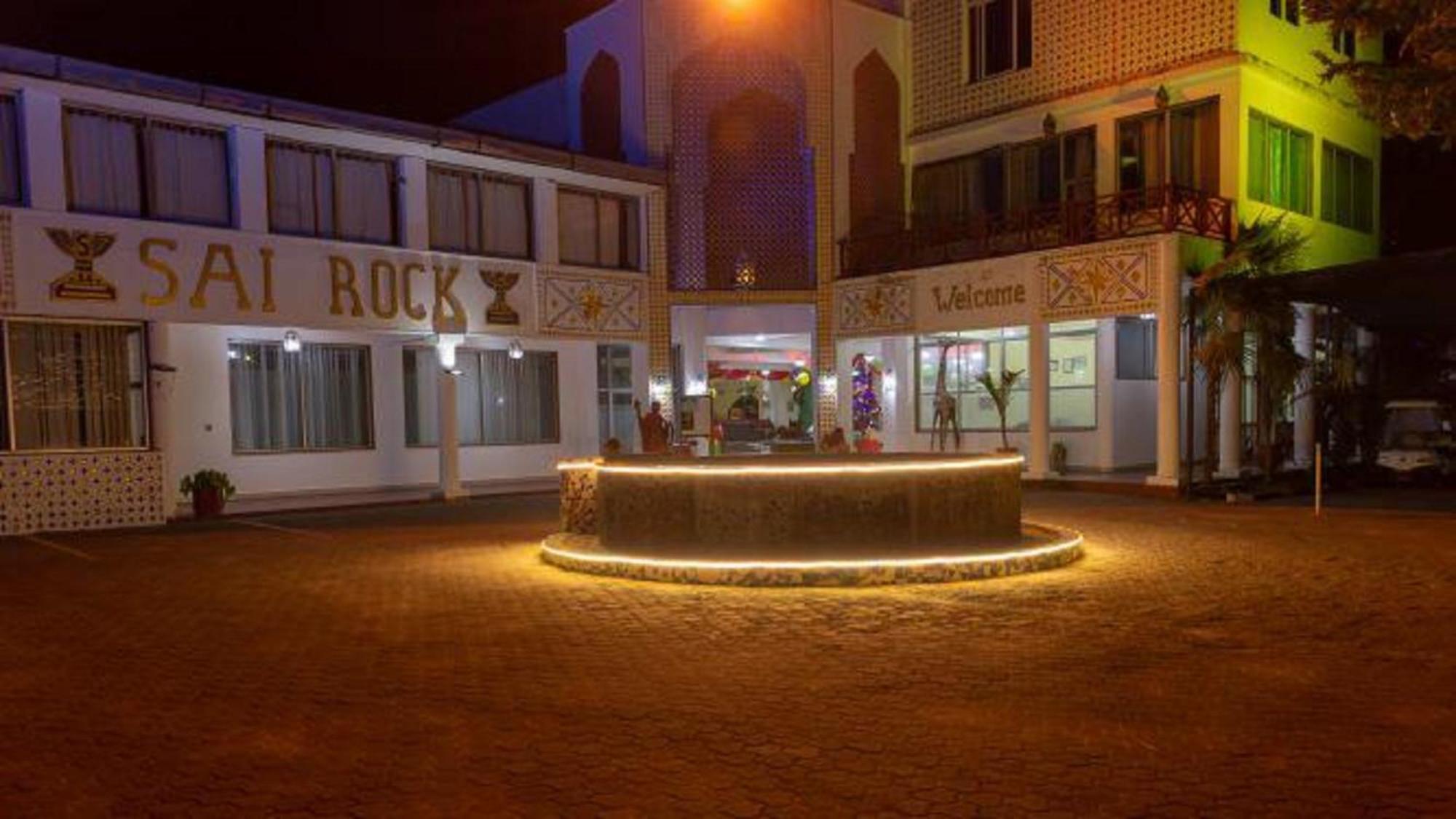 Sai Rock Beach Hotel & Spa Bamburi Bagian luar foto