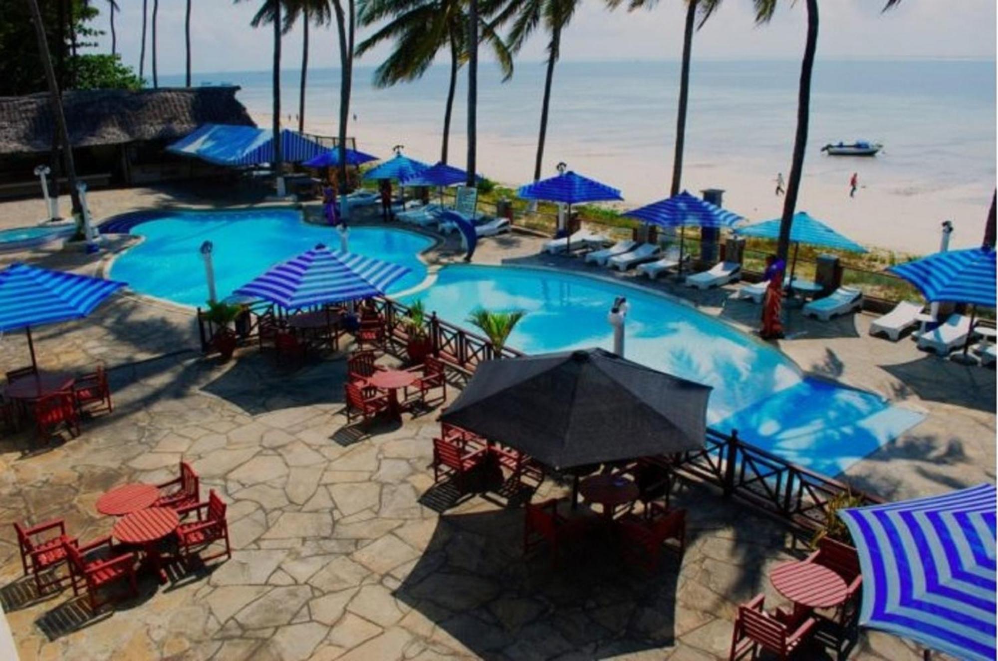 Sai Rock Beach Hotel & Spa Bamburi Bagian luar foto