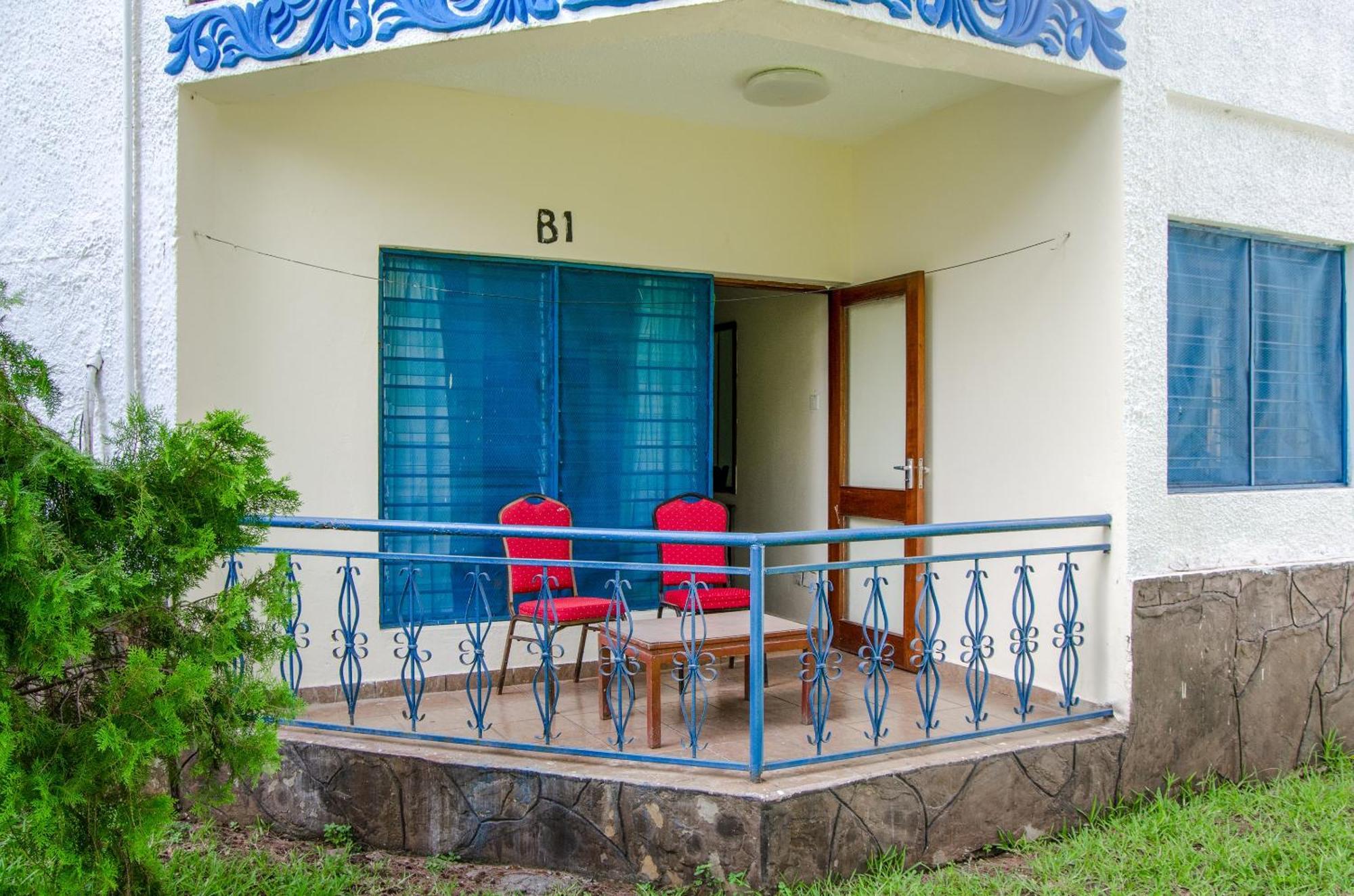 Sai Rock Beach Hotel & Spa Bamburi Bagian luar foto
