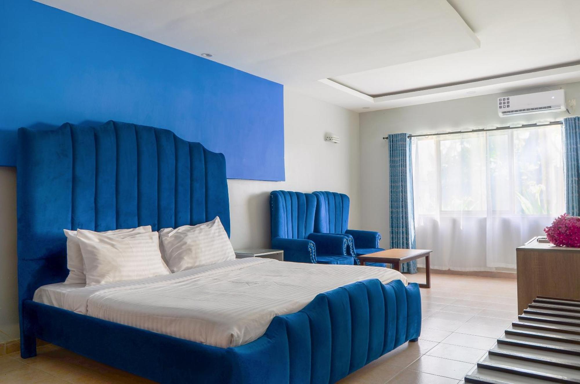Sai Rock Beach Hotel & Spa Bamburi Bagian luar foto