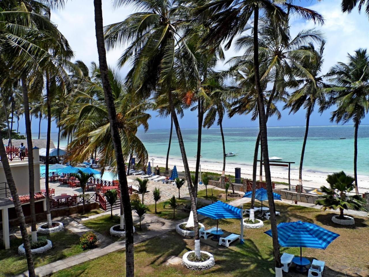 Sai Rock Beach Hotel & Spa Bamburi Bagian luar foto